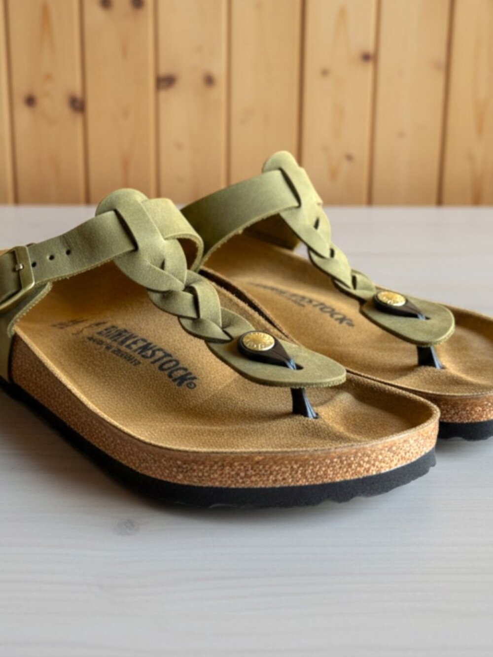 Birkenstock Gizeh Light Olive Green Oiled Leather Sandals Womens 9–9.5 EU 40 - Picture 7 of 12